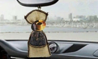 Những mẹo khử mùi thuốc lá cho ô tô